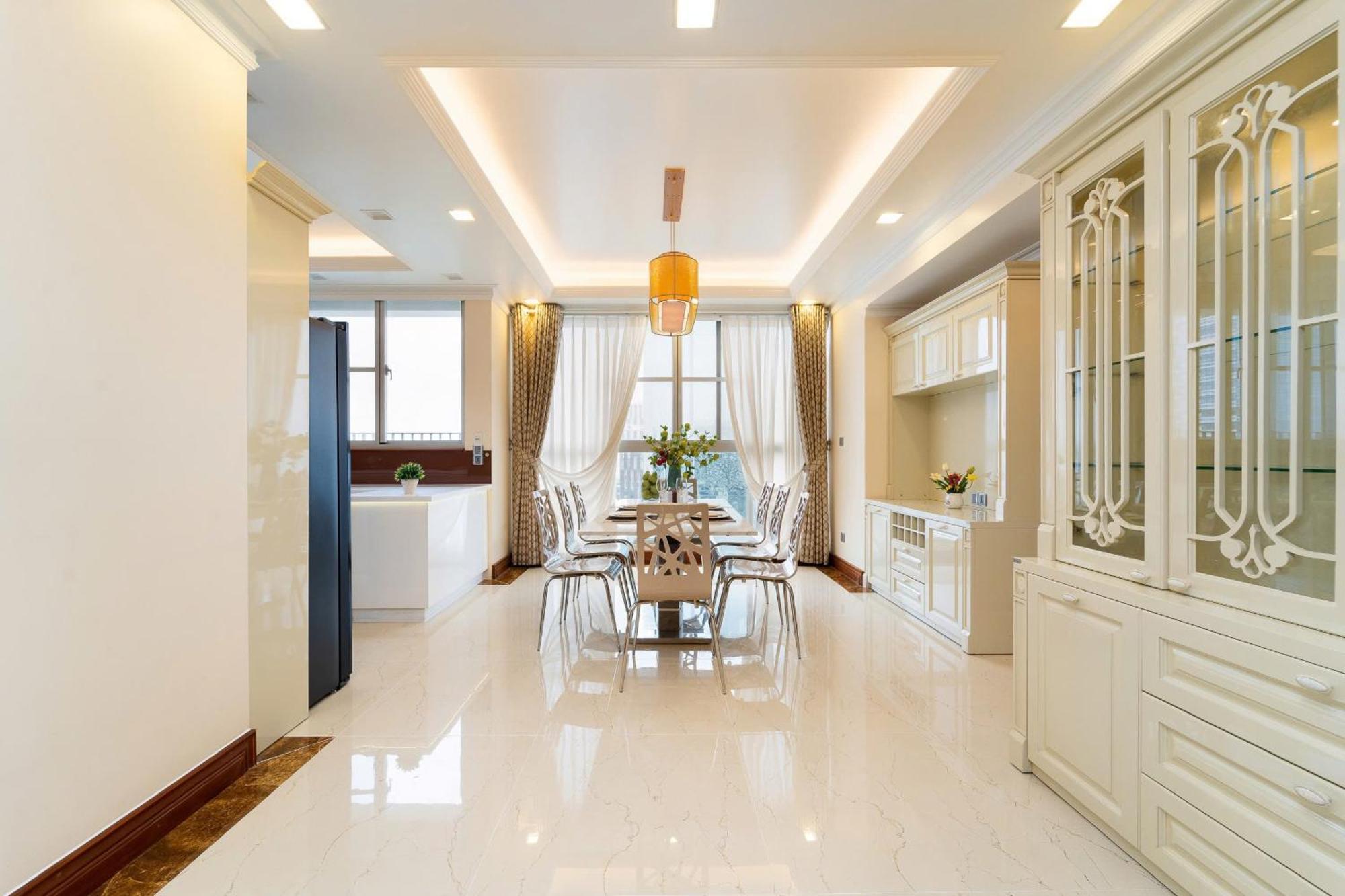 Phu My Hung View Penthouse 4bedroom *