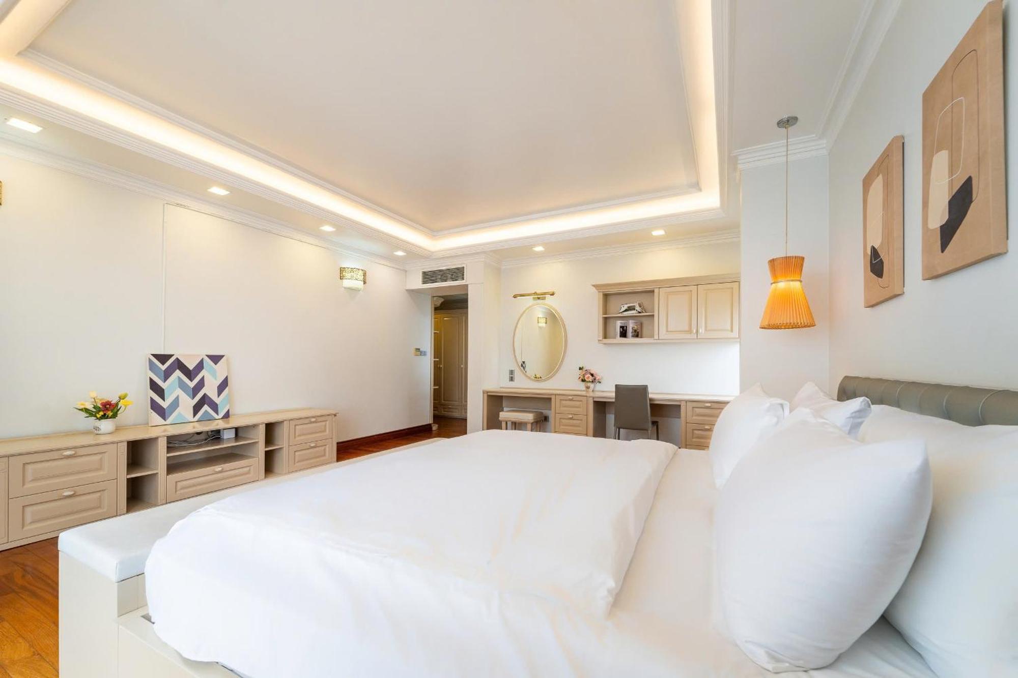 Căn hộ Phu My Hung View Penthouse 4bedroom *